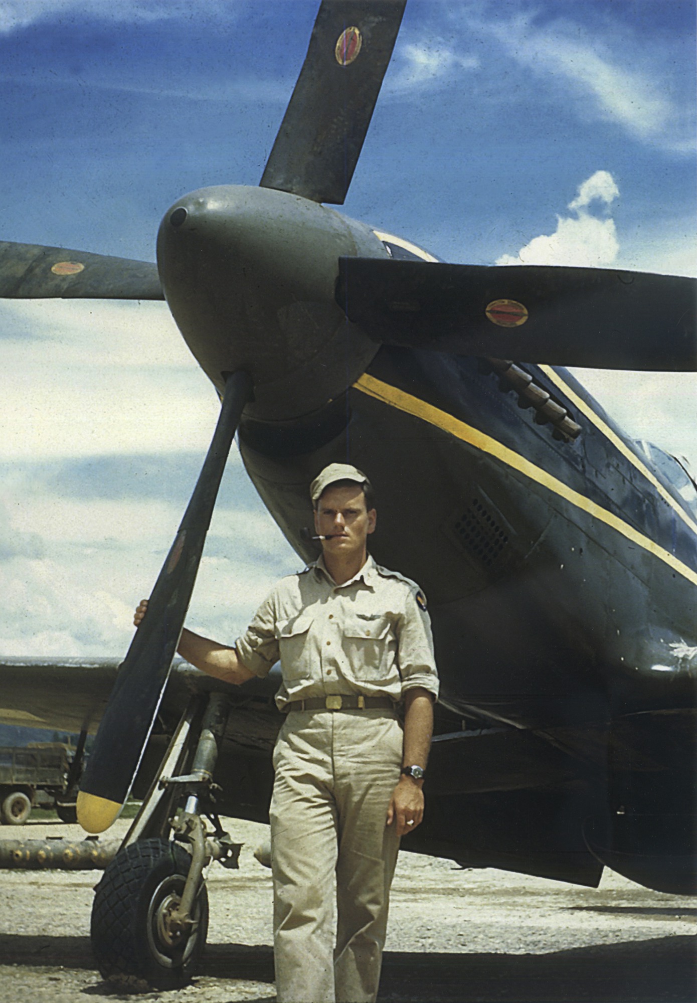 飛行員Frederick J.Poats與其座機