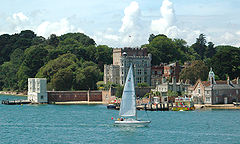 白浪島的城堡和碼頭
