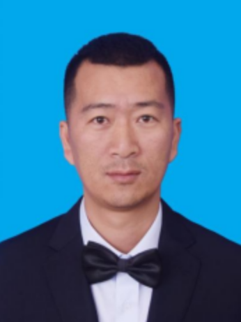 劉志輝(深圳市大鵬新區大鵬辦事處鵬城社區黨委書記) 劉志輝(深圳市大鵬新區大鵬辦事處鵬城社區黨委書記)