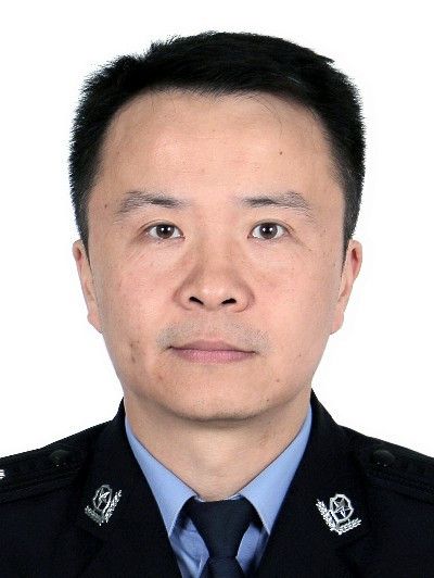 丁蔚(四川省彭州市公安局黨委委員、駐局紀檢監察組組長) 丁蔚(四川省彭州市公安局黨委委員、駐局紀檢監察組組長)