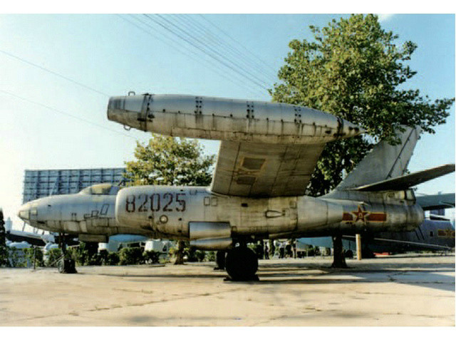 伊爾-28P偵察機