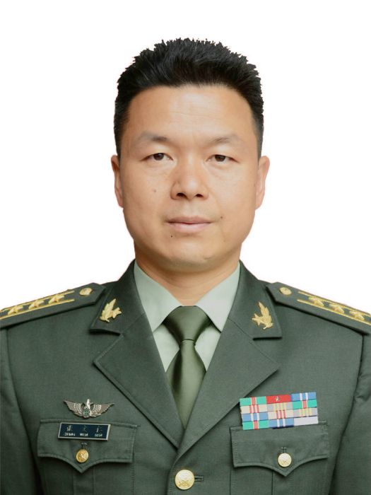 張文仁(陸軍第72集團軍旅長、全國人大代表) 張文仁(陸軍第72集團軍旅長、全國人大代表)