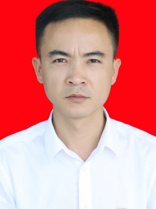 沈真(江西省九江市都昌縣薌溪鄉黨委副書記) 沈真(江西省九江市都昌縣薌溪鄉黨委副書記)