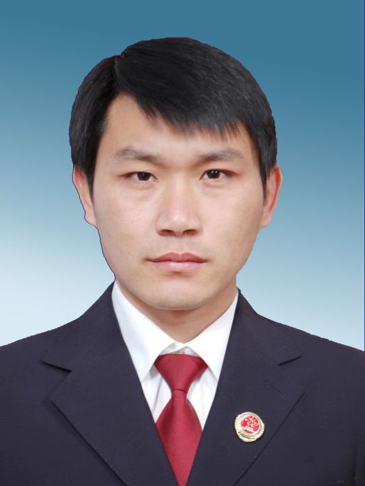 劉方友(雲南省文山州麻栗坡縣人民檢察院黨組書記、檢察長,四級高級檢察官) 劉方友(雲南省文山州麻栗坡縣人民檢察院黨組書記、檢察長,四級高級檢察官)