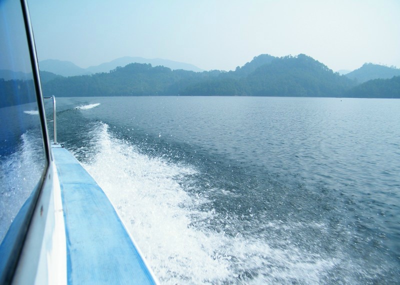 陽明湖(陡水湖)