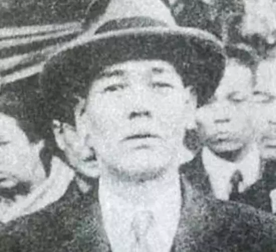 初代目（1915年-1925年）山口春吉