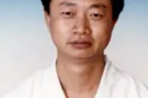 尹立偉 尹立偉