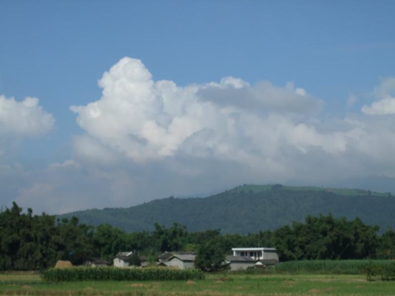 弄康村 弄康村