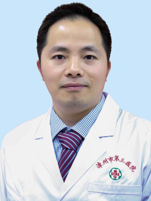 陳冠宏(漳州市第三醫院急診科主治醫師) 陳冠宏(漳州市第三醫院急診科主治醫師)