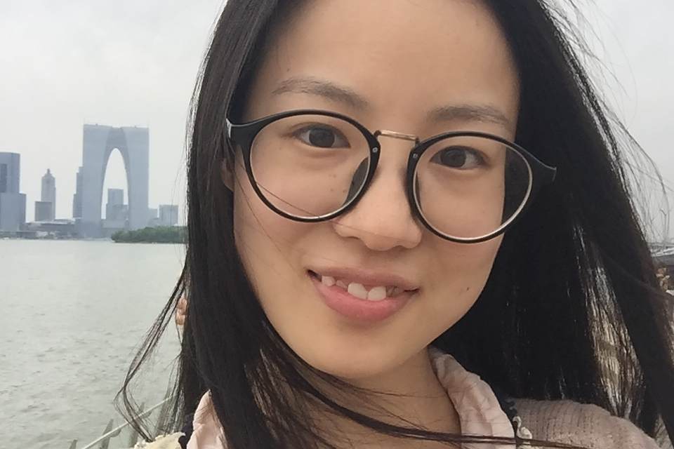 費婧苗 費婧苗