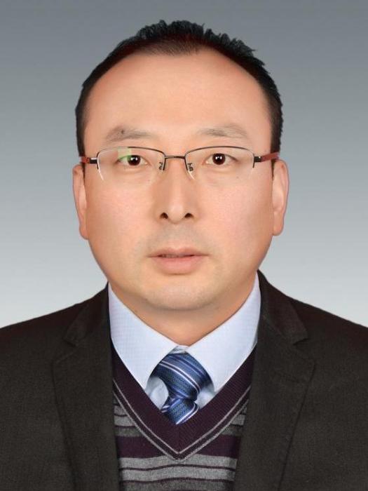 張永峰(陝西省延安市水務局黨組成員、副局長) 張永峰(陝西省延安市水務局黨組成員、副局長)