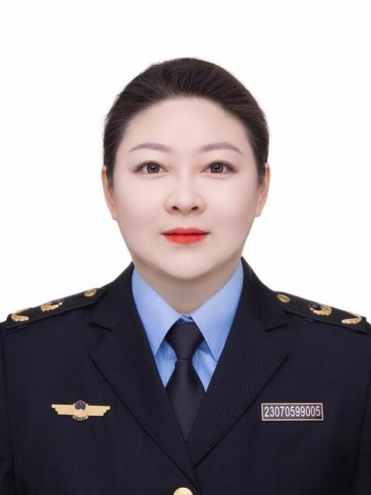 劉麗君(四川省廣元市利州區綜合行政執法局副局長) 劉麗君(四川省廣元市利州區綜合行政執法局副局長)