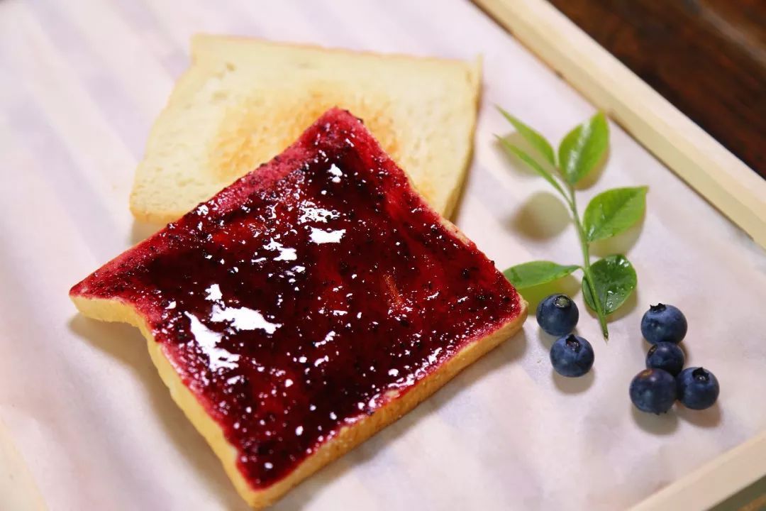 北海道藍莓乾吐司