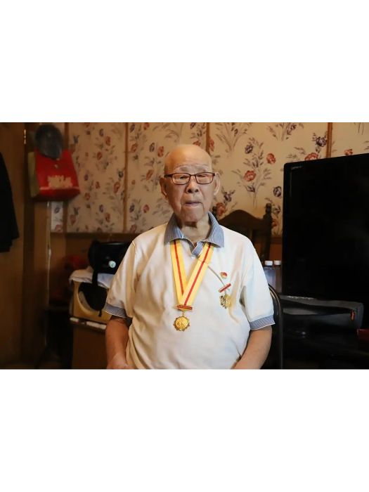 王德才(鐵路退休職工) 王德才(鐵路退休職工)