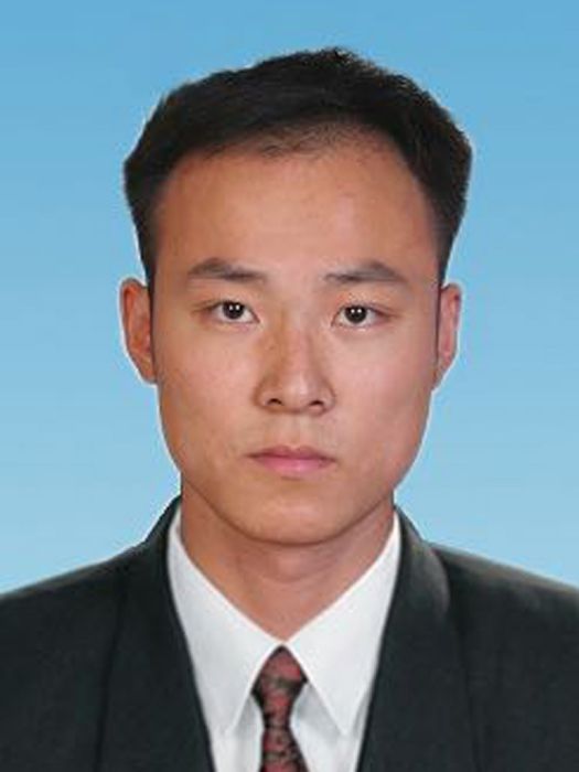 李玉龍(山東省濟寧市泗水縣楊柳鎮黨委副書記、鎮長) 李玉龍(山東省濟寧市泗水縣楊柳鎮黨委副書記、鎮長)