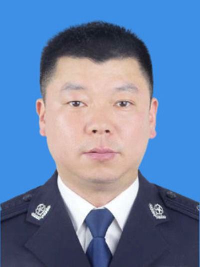 陳興文(重慶市公安局南岸區分局黨委委員、副局長) 陳興文(重慶市公安局南岸區分局黨委委員、副局長)