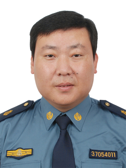 孫振國(山東省東營市墾利區機關事務服務中心黨組成員、副主任) 孫振國(山東省東營市墾利區機關事務服務中心黨組成員、副主任)