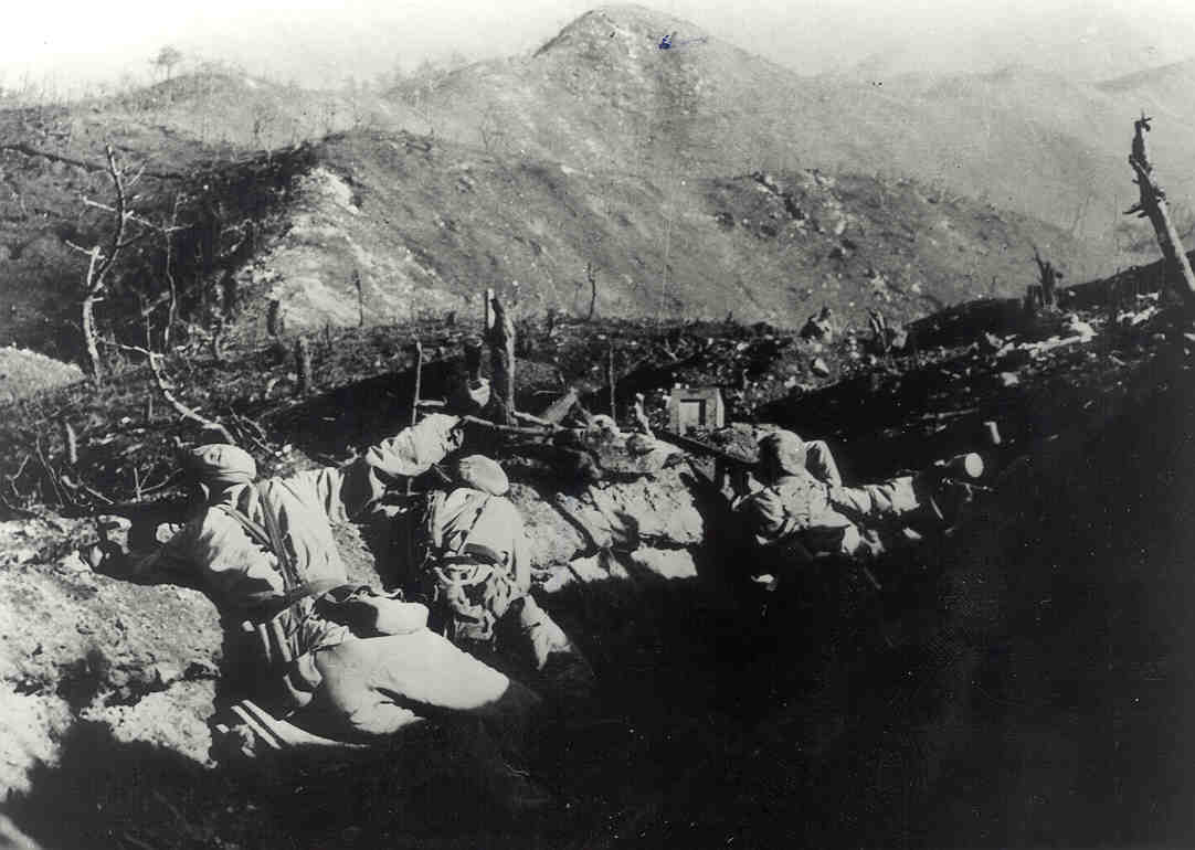 上甘嶺戰役中，志願軍第15軍45師堅守陣地