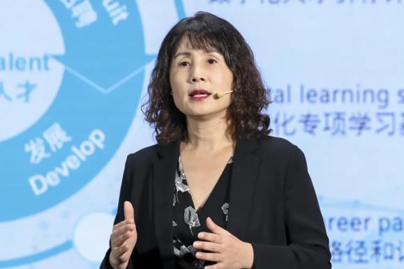 馬清(西門子大中華區執行副總裁兼人力資源總監) 馬清(西門子大中華區執行副總裁兼人力資源總監)