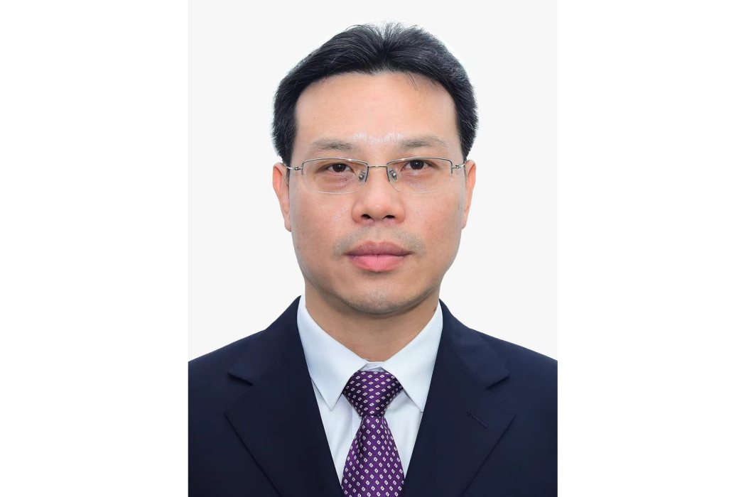 周國兵(重慶市氣象局黨組成員、副局長) 周國兵(重慶市氣象局黨組成員、副局長)