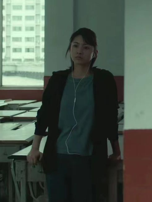 肖楠(電影《謝謝你溫暖我的世界》中的角色,由錢冬旎飾演。) 肖楠(電影《謝謝你溫暖我的世界》中的角色,由錢冬旎飾演。)