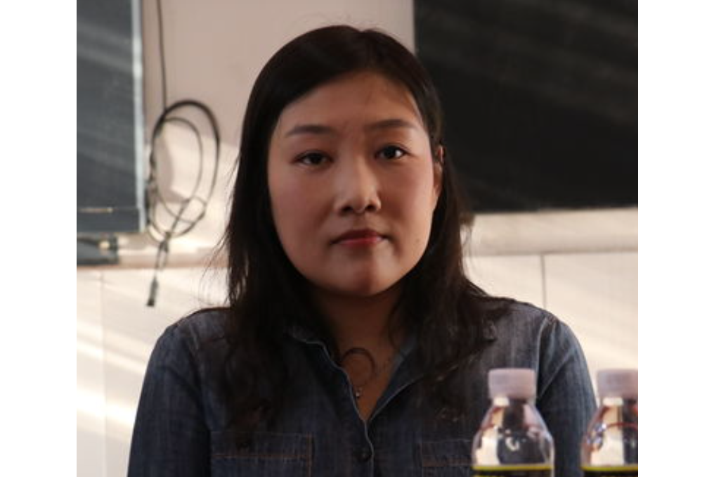 李瑩(深圳市龍華區第三外國語學校教師) 李瑩(深圳市龍華區第三外國語學校教師)