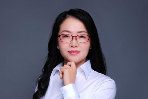 劉霞(溫州大學戰略與企業文化研究所所長) 劉霞(溫州大學戰略與企業文化研究所所長)