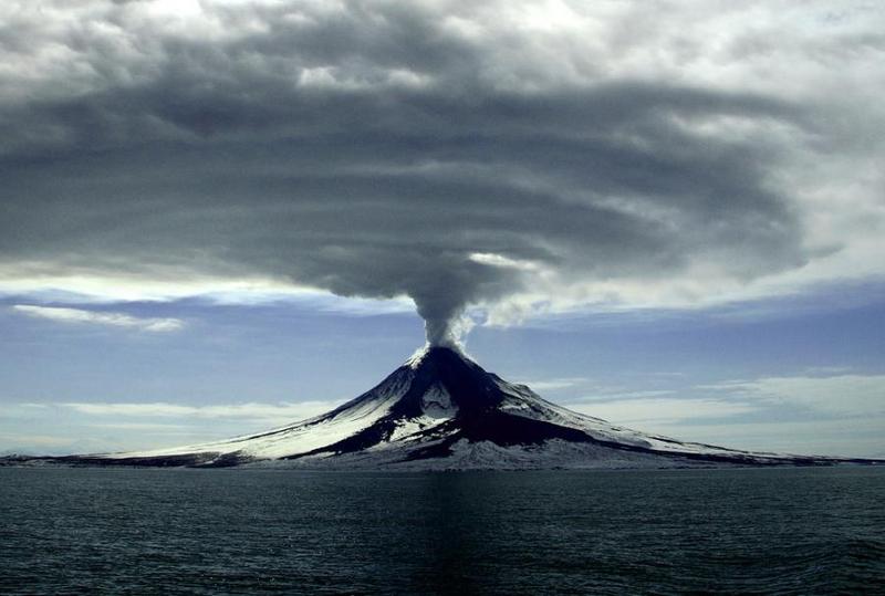 皮納圖博火山