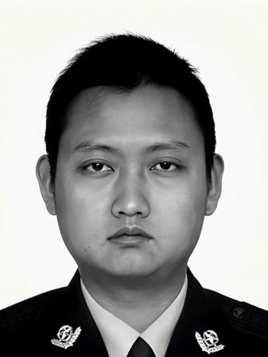 張子權(雲南省臨滄市公安局原禁毒民警) 張子權(雲南省臨滄市公安局原禁毒民警)