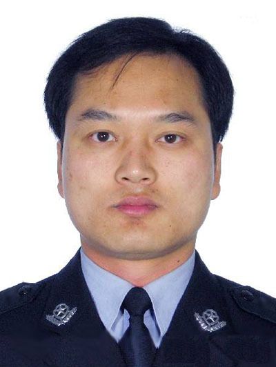 劉小剛(湖南省邵陽市城步苗族自治縣公安局黨委委員、副局長) 劉小剛(湖南省邵陽市城步苗族自治縣公安局黨委委員、副局長)
