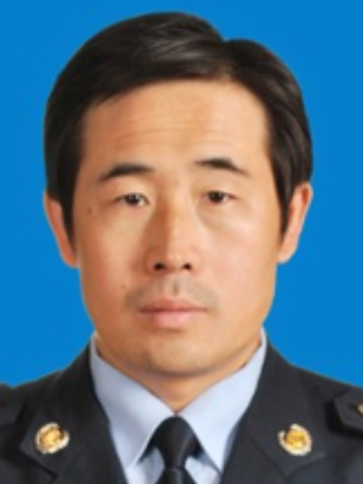史靖宇(國家稅務總局包頭市青山區稅務局黨委委員、副局長、一級主辦) 史靖宇(國家稅務總局包頭市青山區稅務局黨委委員、副局長、一級主辦)