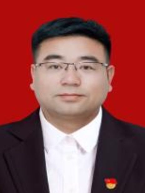 段磊(內蒙古自治區巴彥淖爾市烏拉特中旗自然資源局任黨組書記、局長)