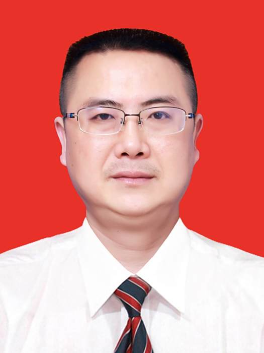 劉正江(重慶市黔江區住房和城鄉建設委員會副主任) 劉正江(重慶市黔江區住房和城鄉建設委員會副主任)