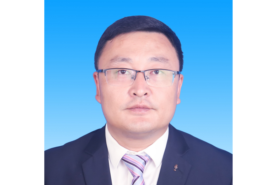 黃龍(內蒙古自治區包頭市委統戰部副部長、市民族事務委員會黨組書記、主任) 黃龍(內蒙古自治區包頭市委統戰部副部長、市民族事務委員會黨組書記、主任)