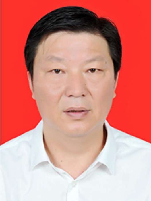 周德新(湖南省常德市鼎城區住建局黨委委員、副局長) 周德新(湖南省常德市鼎城區住建局黨委委員、副局長)