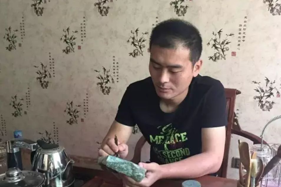 吳磊(河南省工藝美術大師) 吳磊(河南省工藝美術大師)