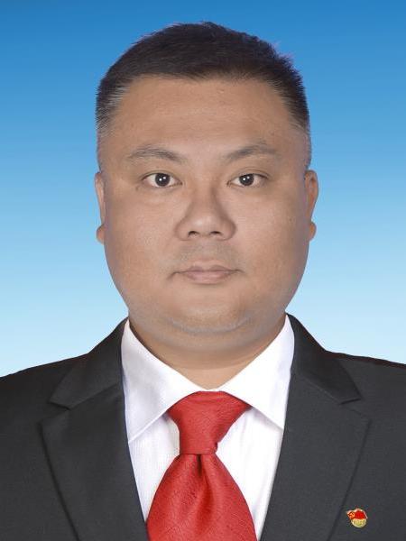 李川(雲南省德宏傣族景頗族自治州盈江縣人力資源和社會保障局黨組成員、副局長) 李川(雲南省德宏傣族景頗族自治州盈江縣人力資源和社會保障局黨組成員、副局長)