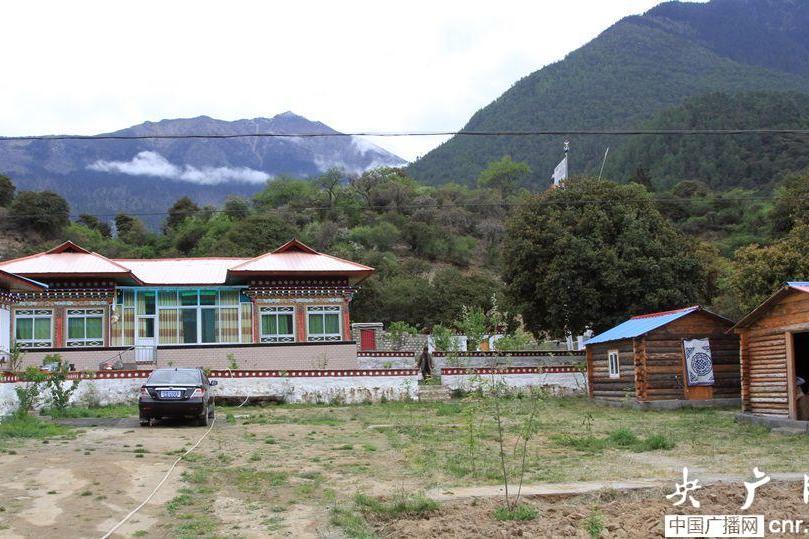 教美村(廣東省興寧市水口鎮下轄村) 教美村(廣東省興寧市水口鎮下轄村)