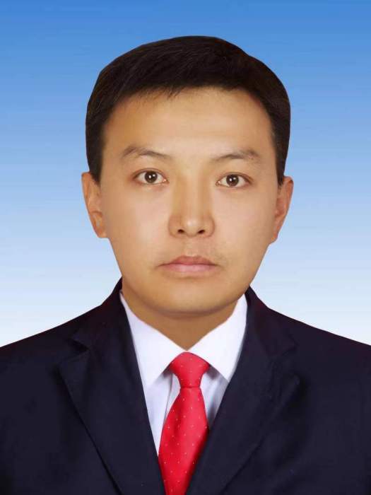 趙德峰(內蒙古自治區阿拉善盟阿拉善左旗發展和改革委員會主任) 趙德峰(內蒙古自治區阿拉善盟阿拉善左旗發展和改革委員會主任)