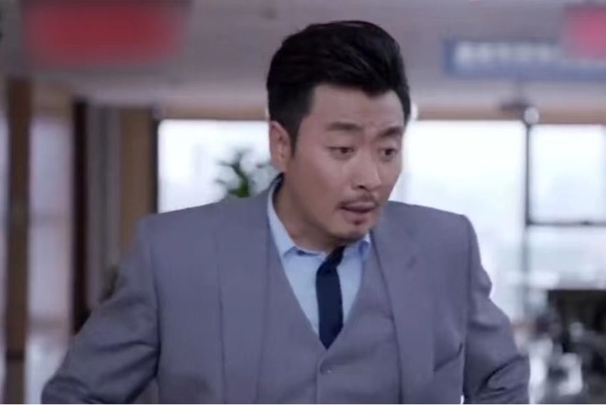 王倫(都市情感劇《還沒愛夠》中的男配角) 王倫(都市情感劇《還沒愛夠》中的男配角)