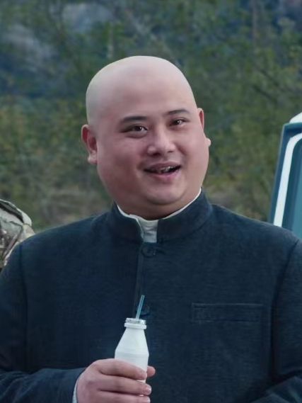 巴澤爾(科幻網路電影《金剛歸來》中的角色) 巴澤爾(科幻網路電影《金剛歸來》中的角色)