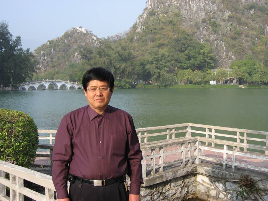 查舜 查舜