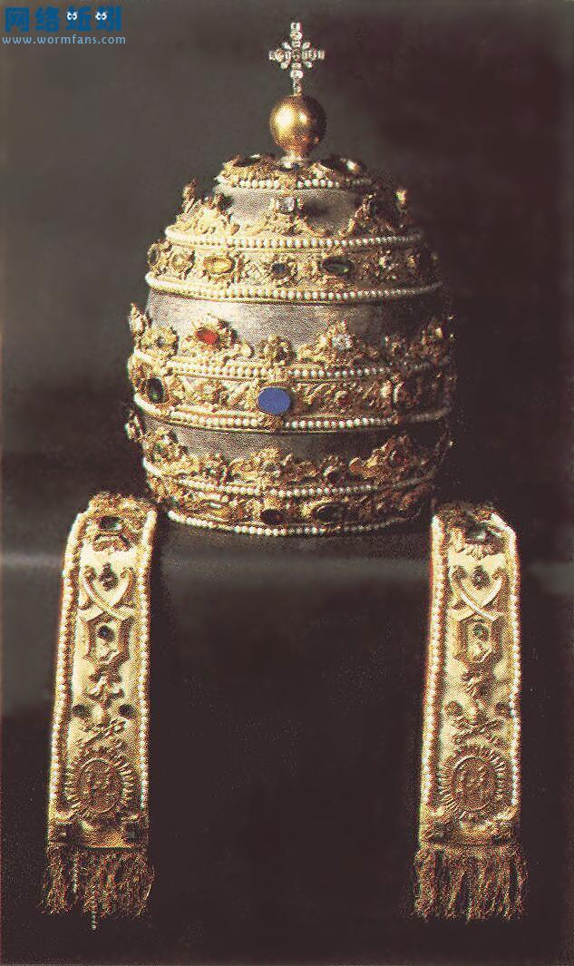 象徵羅馬教皇至高權力的三重冠