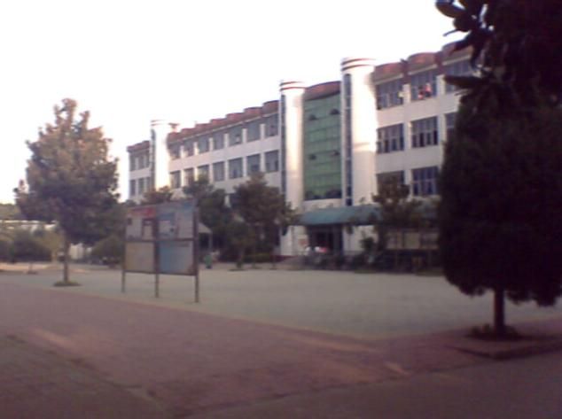 鄧州市第六高級中學