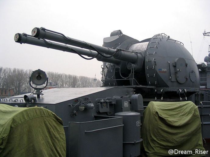AK-130艦炮