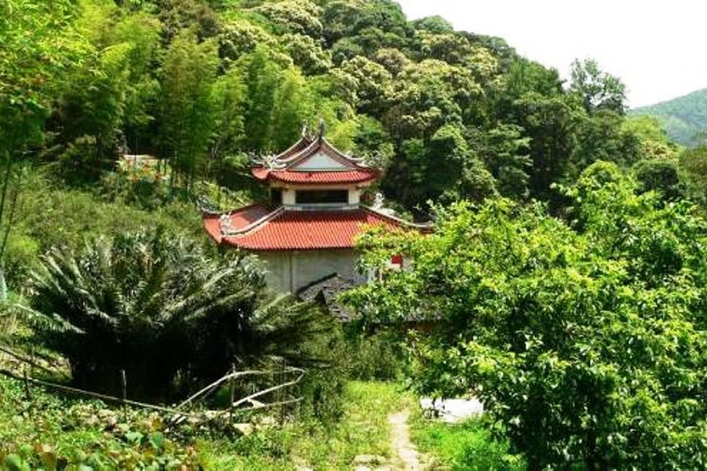 雲龍巖 雲龍巖