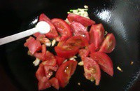 番茄煮鱸魚