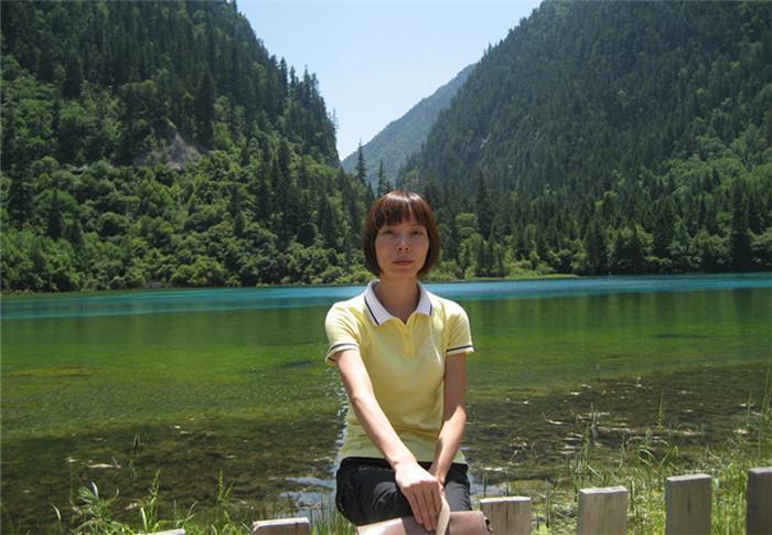 楊秀珍(福州第十九中學政治教研組組長、高級教師) 楊秀珍(福州第十九中學政治教研組組長、高級教師)