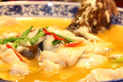 刮燉鱖魚 刮燉鱖魚