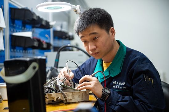 陳金龍(北京市捷運運營有限公司機電分公司維修電工)